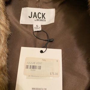 Jack vest